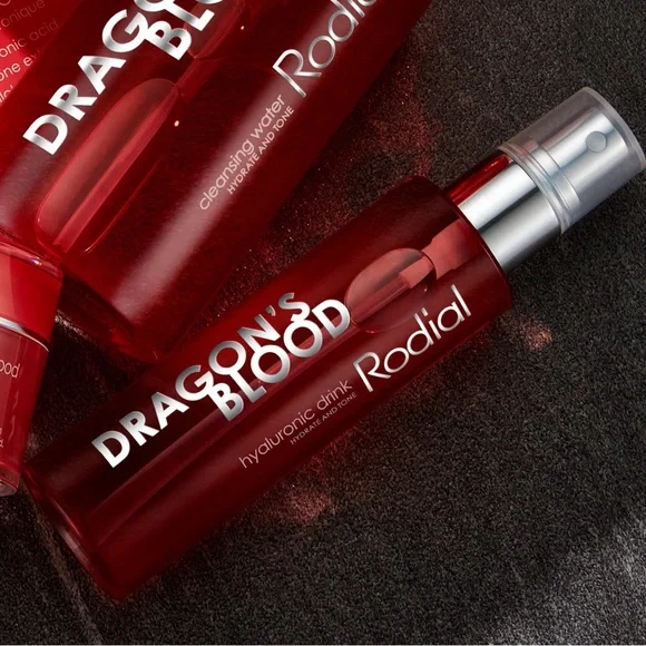 Dragon's Blood Hyaluronic Drink Facial Mist - Picture 3 of 4